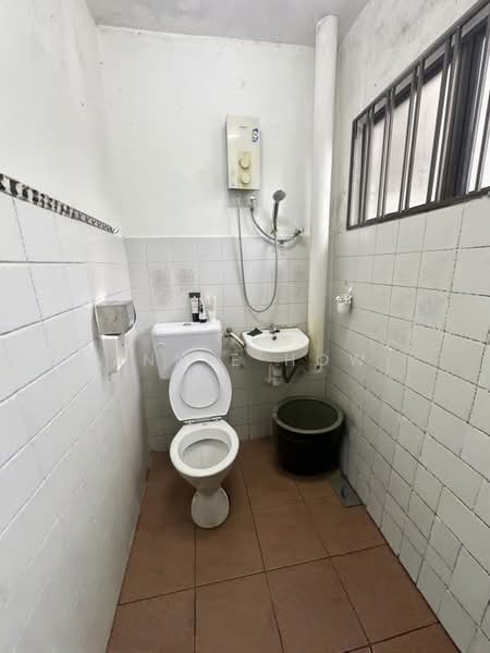 Townhouse for Sale in Taman Setapak Indah (Setapak) - Annie How - Bathroom - PropertyGuru.com.my