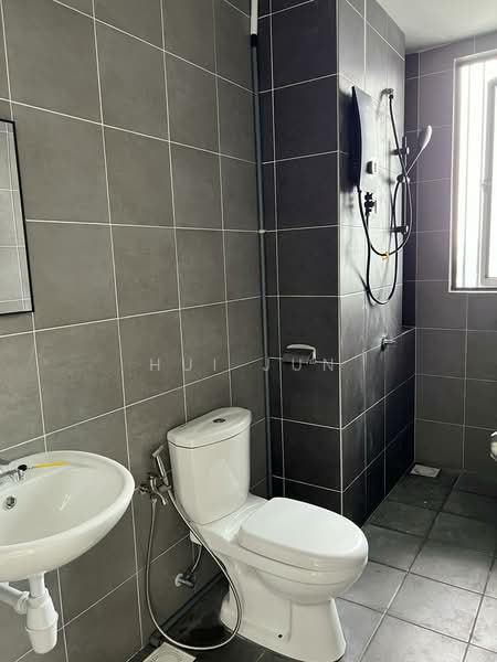 Service Residence for Sale at The Netizen - Hui Jun - Bathroom - PropertyGuru.com.my
