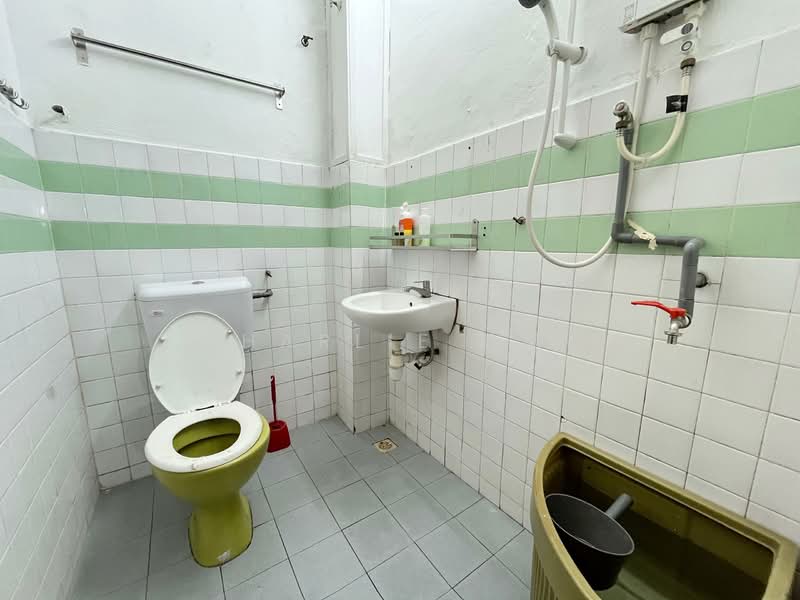 2-storey Terraced House for Sale in Taman Chi Liung (Klang) - Charlie Gan - Bathroom - PropertyGuru.com.my