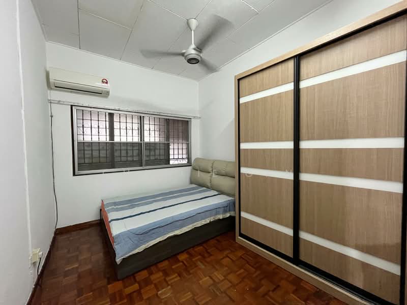 2-storey Terraced House for Sale in Taman Chi Liung (Klang) - Charlie Gan - Bedroom - PropertyGuru.com.my