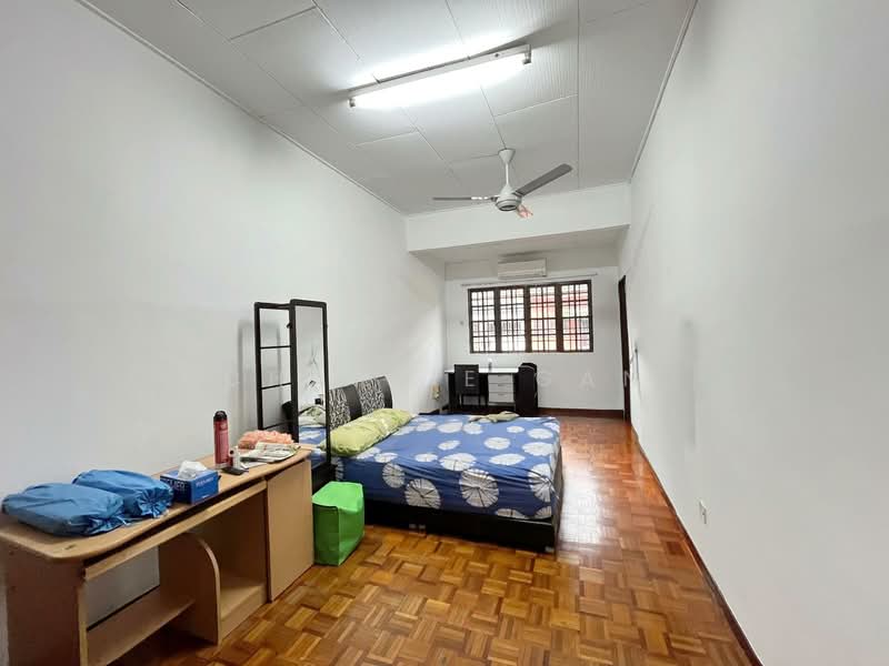 2-storey Terraced House for Sale in Taman Chi Liung (Klang) - Charlie Gan - Bedroom - PropertyGuru.com.my