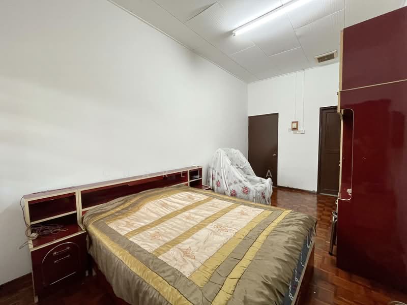 2-storey Terraced House for Sale in Taman Chi Liung (Klang) - Charlie Gan - Bedroom - PropertyGuru.com.my