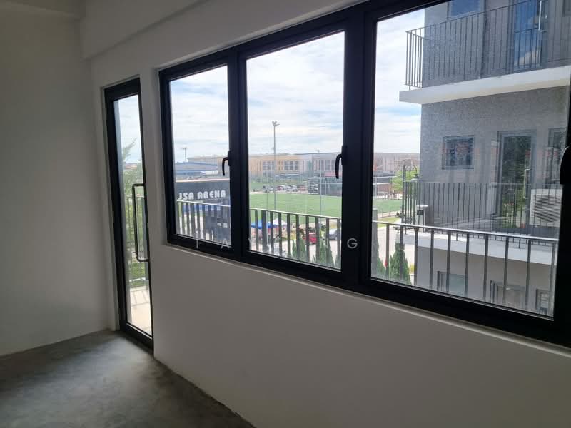 Shop / Office for Sale in Setia Alam (Selangor) - Faye Ng - Balcony - PropertyGuru.com.my