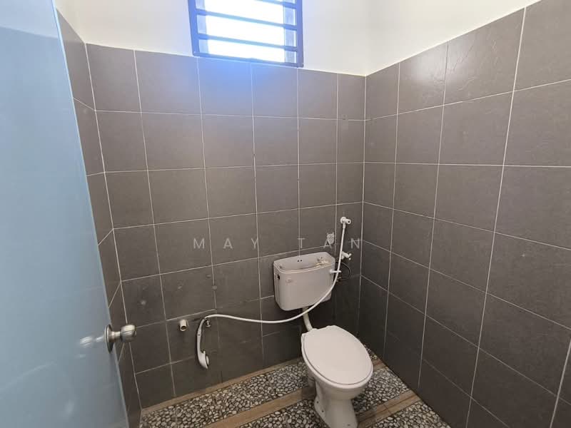 Terraced House for Sale in Kluang (Johor) - May Tan - Bathroom - PropertyGuru.com.my