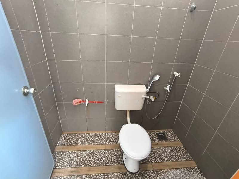 Terraced House for Sale in Kluang (Johor) - May Tan - Bathroom - PropertyGuru.com.my