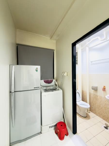 Apartment for Rent at Relau Vista Apartment - Jeff Tan - Bathroom - PropertyGuru.com.my
