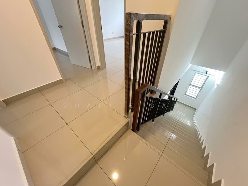 Rumah Teres 2 Tingkat untuk Disewa di Bandar Rimbayu (Telok Panglima Garang) - Charlie Gan - Interior - PropertyGuru.com.my