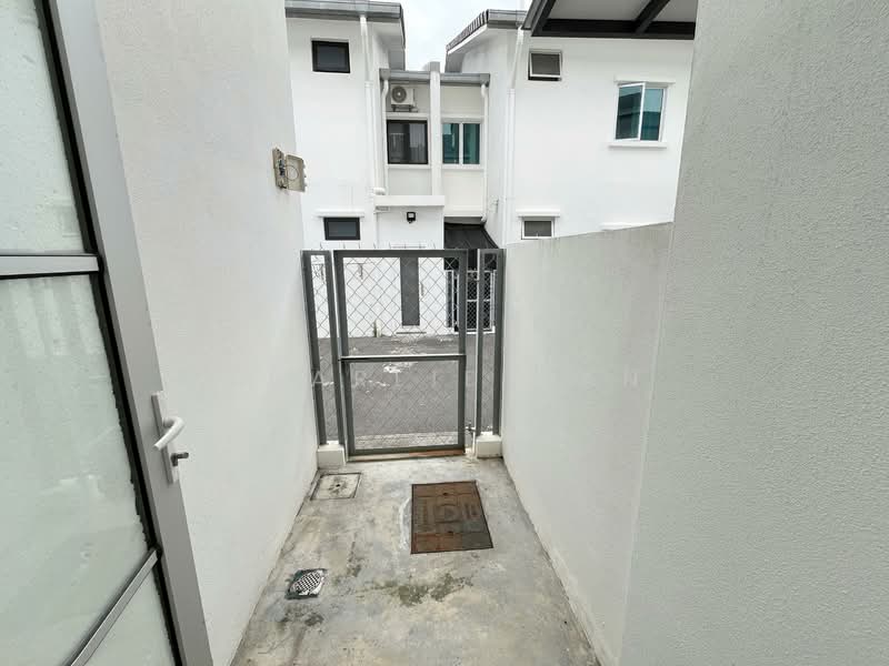 Rumah Teres 2 Tingkat untuk Disewa di Bandar Rimbayu (Telok Panglima Garang) - Charlie Gan - Exterior - PropertyGuru.com.my