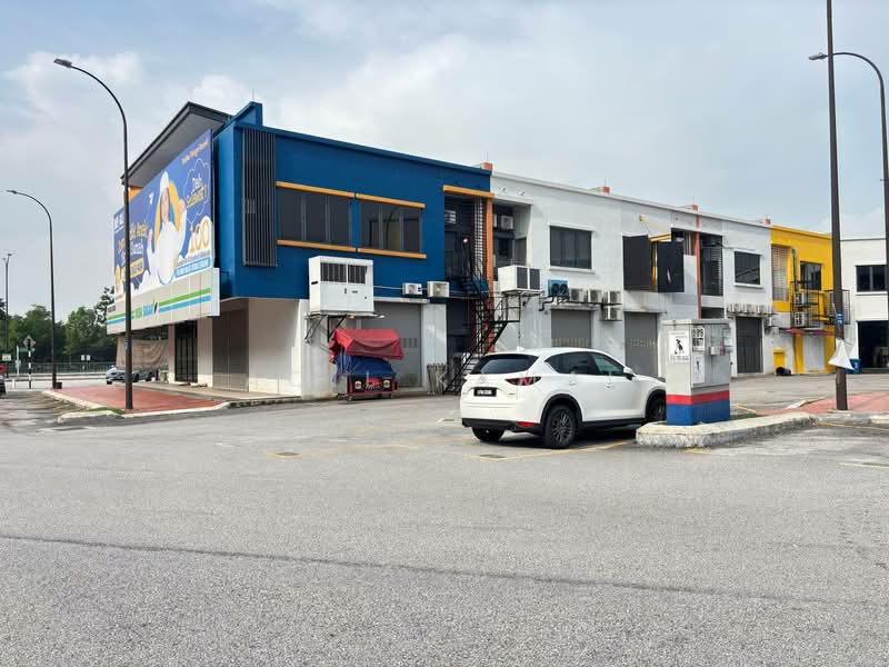 Shop / Office for Sale in Seksyen 35 (Shah Alam) - Aqil Kamal - Exterior - PropertyGuru.com.my