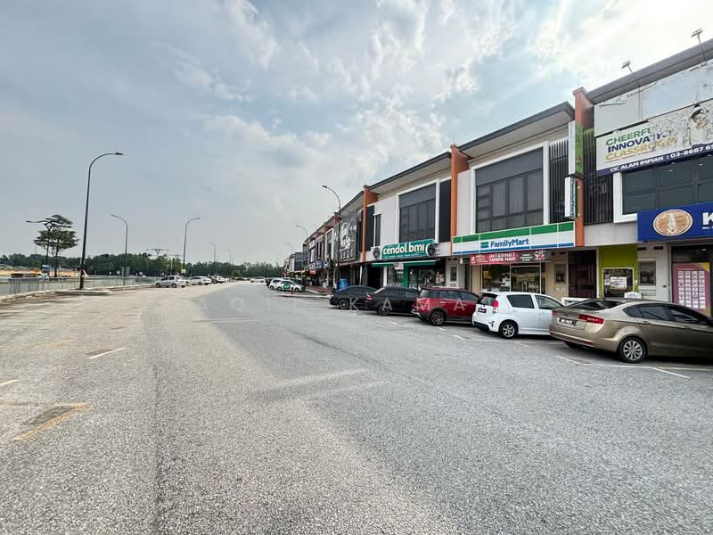 Shop / Office for Sale in Seksyen 35 (Shah Alam) - Aqil Kamal - Exterior - PropertyGuru.com.my