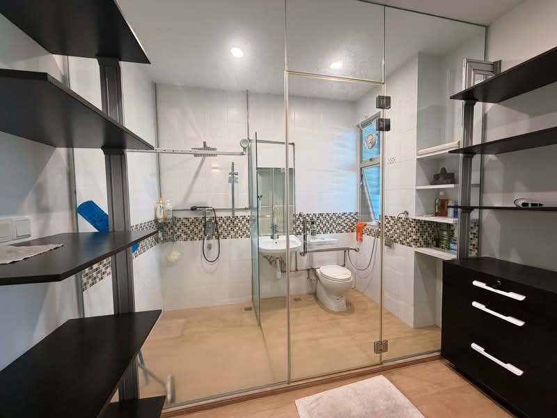 Rumah Berkembar untuk Dijual di Bay Garden (Bayan Lepas) - Qyan Goh - Bathroom - PropertyGuru.com.my