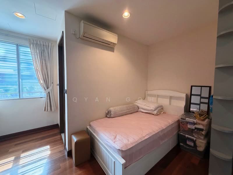 Rumah Berkembar untuk Dijual di Bay Garden (Bayan Lepas) - Qyan Goh - Bedroom - PropertyGuru.com.my