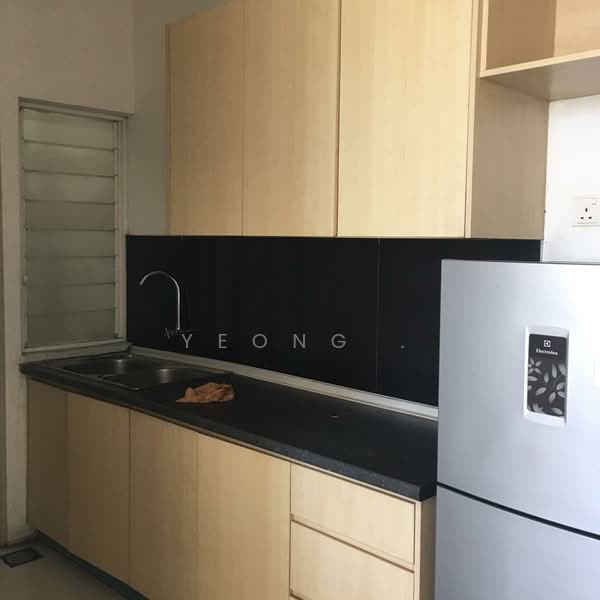 Condominium for Rent at Mutiara Ville - Yeong . - Kitchen - PropertyGuru.com.my