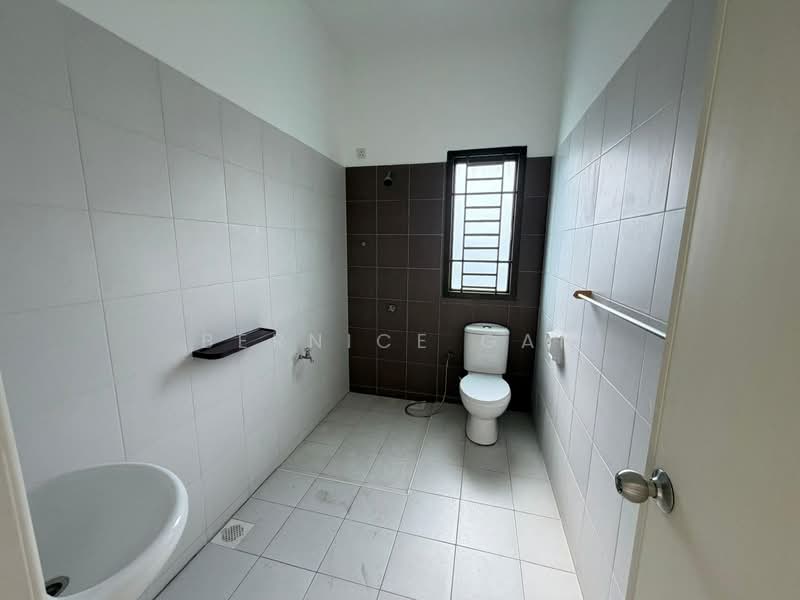 Cluster House for Sale in Taman Adda Heights (Tebrau) - Bernice Gan - Bathroom - PropertyGuru.com.my