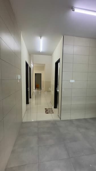 1-storey Terraced House for Rent in Kluang (Johor) - Shanel Tee - Corridor - PropertyGuru.com.my
