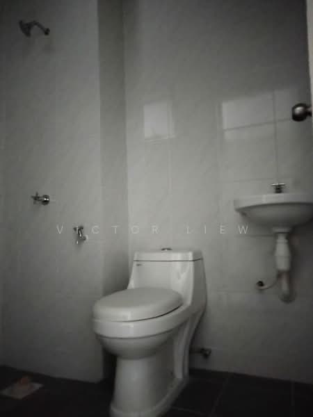 Kondominium untuk Dijual di Camellia Residences - VICTOR LIEW - Bathroom - PropertyGuru.com.my