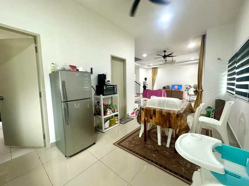 Rumah Berkembar untuk Dijual di Seksyen U10 (Shah Alam) - Amirah Azmi - PropertyGuru.com.my