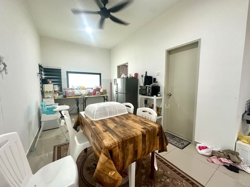 Rumah Berkembar untuk Dijual di Seksyen U10 (Shah Alam) - Amirah Azmi - PropertyGuru.com.my
