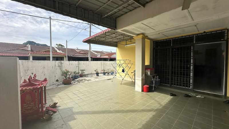 1-storey Terraced House for Sale in Taman Perpaduan Koperasi (Tambun) - Sam Lam - Exterior - PropertyGuru.com.my