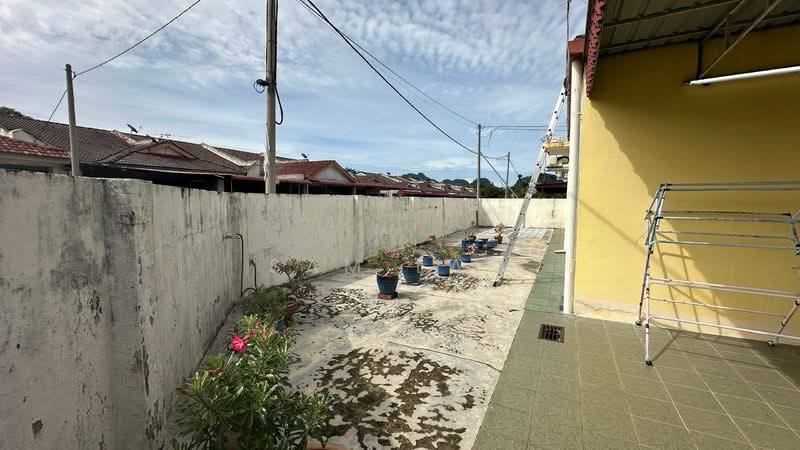 1-storey Terraced House for Sale in Taman Perpaduan Koperasi (Tambun) - Sam Lam - Exterior - PropertyGuru.com.my