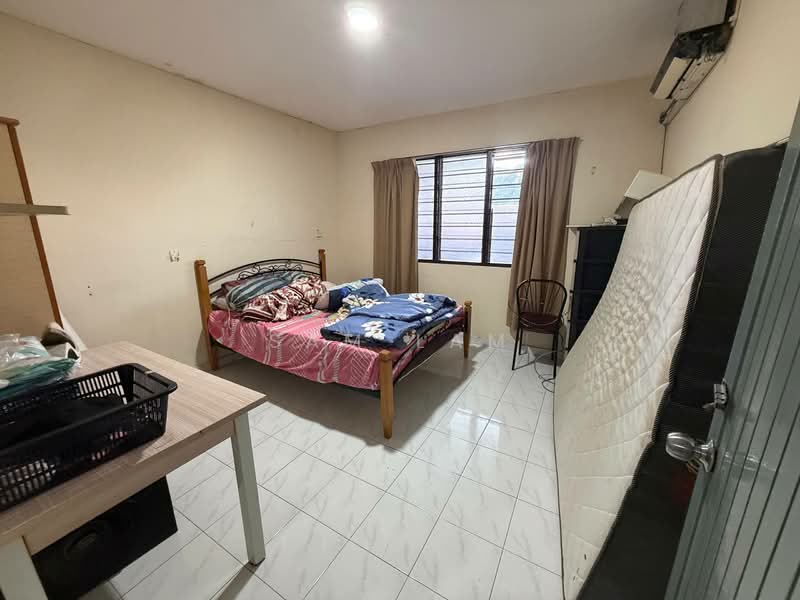Bungalow for Sale in Tambun (Perak) - Sam Lam - Bedroom - PropertyGuru.com.my
