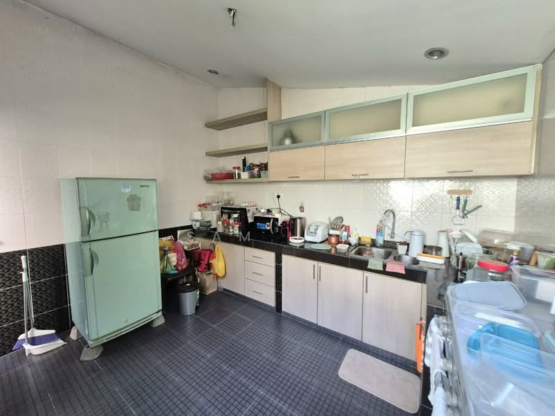 1-storey Terraced House for Sale in Taman Canning (Ipoh) - Sam Lam - Kitchen - PropertyGuru.com.my