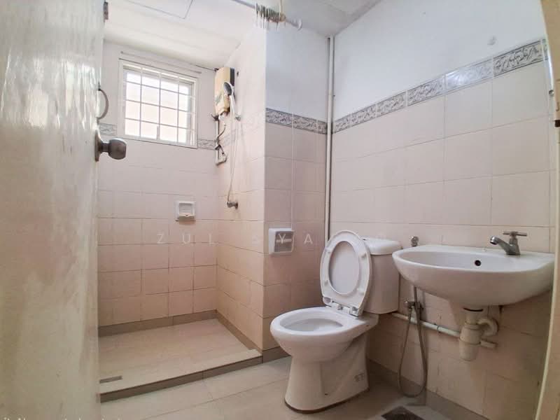 Condominium for Sale at Menara Jaya - Zul Syafiq - Bathroom - PropertyGuru.com.my
