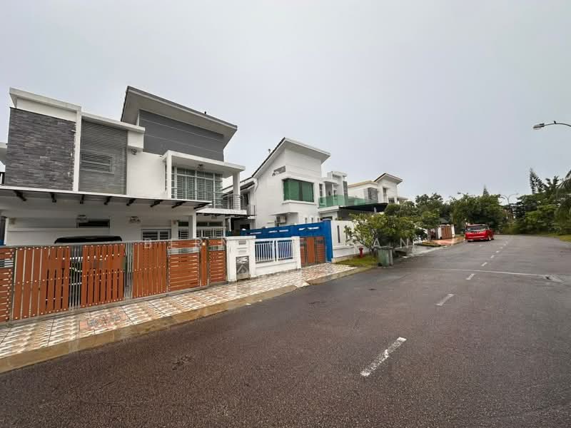 Banglo Pautan untuk Dijual di Taman Mutiara Rini (Skudai) - Bernice Gan - Exterior - PropertyGuru.com.my