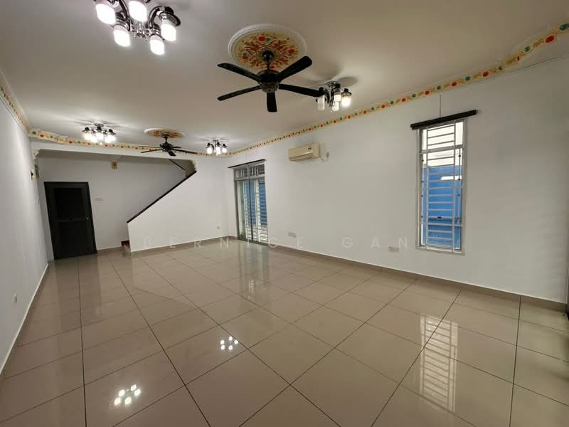 Banglo Pautan untuk Dijual di Taman Mutiara Rini (Skudai) - Bernice Gan - Living Room - PropertyGuru.com.my