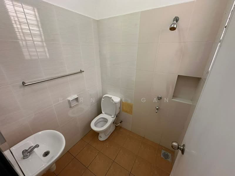Banglo Pautan untuk Dijual di Taman Mutiara Rini (Skudai) - Bernice Gan - Bathroom - PropertyGuru.com.my