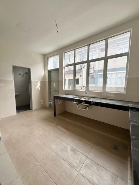 Rumah Teres 2 Tingkat untuk Dijual di Bandar Baru Sri Klebang (Chemor) - Sam Lam - Kitchen - PropertyGuru.com.my