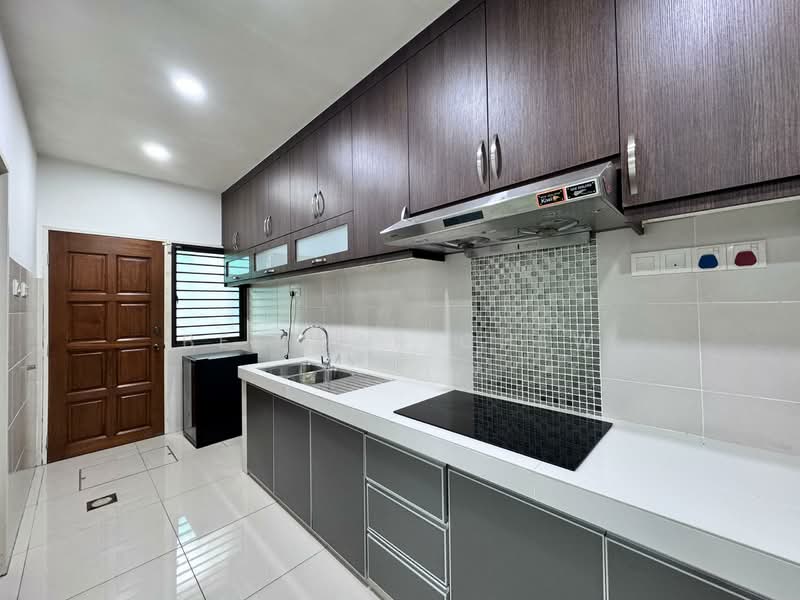 Rumah Teres 2 Tingkat untuk Dijual di Setia Alam (Selangor) - Bee Har Chew - Kitchen - PropertyGuru.com.my