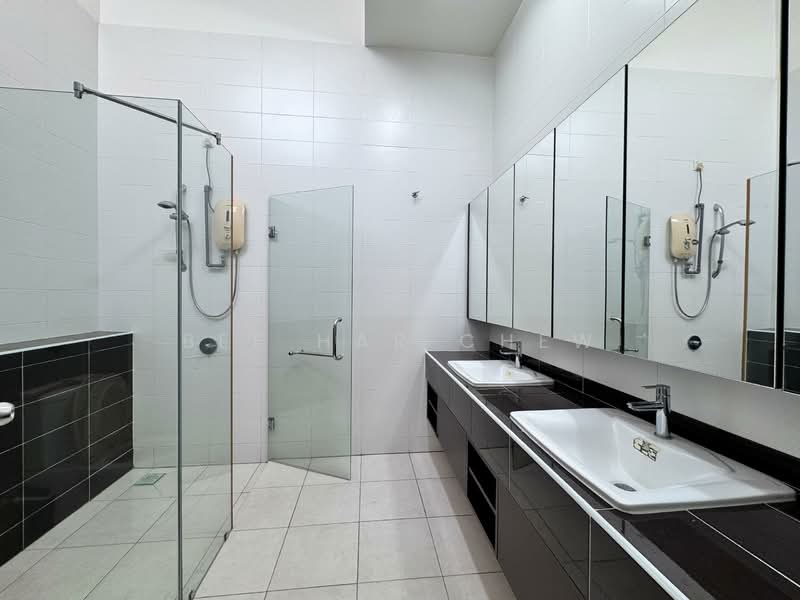 Rumah Teres 2 Tingkat untuk Dijual di Setia Alam (Selangor) - Bee Har Chew - Bathroom - PropertyGuru.com.my