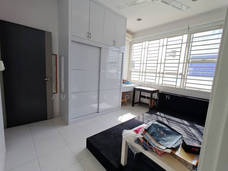 2.5-storey Terraced House for Sale in Austin Crest (Johor Bahru) - Jun Weng Tan - Bedroom - PropertyGuru.com.my