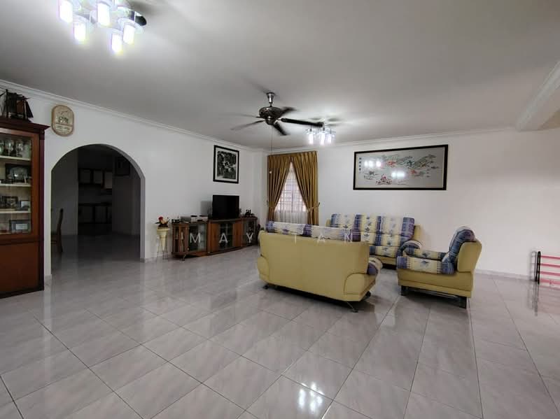 Semi-Detached House for Sale in Taman Sri Kluang (Kluang) - May Tan - Living Room - PropertyGuru.com.my