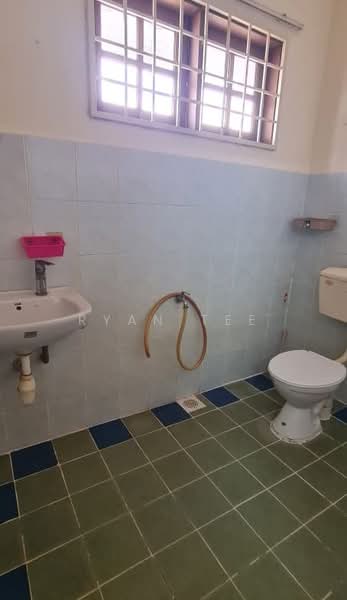 Townhouse for Sale in Taman Wangsa Permai (Kepong) - Ryan Tee - Bathroom - PropertyGuru.com.my