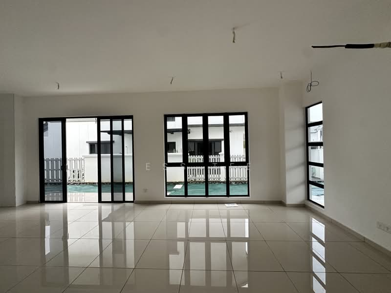 Semi-Detached House for Sale in Shah Alam (Selangor) - Jess Tee - Living Room - PropertyGuru.com.my