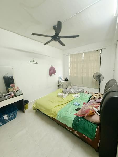 Apartment for Sale at Vista Seri Alam - Lex Hiew - Bedroom - PropertyGuru.com.my