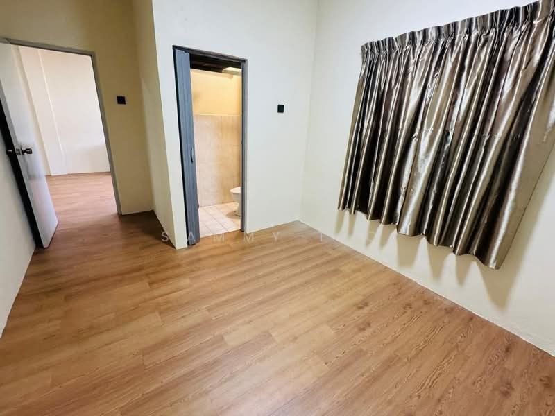 Flat for Rent at Taman Tampoi Utama Flat - SAMMY TEO - Interior - PropertyGuru.com.my