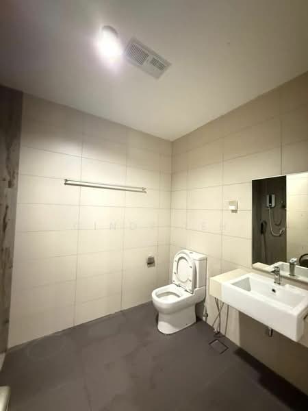 Servis Apartment untuk Disewa di Arte S - Cindy Teh - Bathroom - PropertyGuru.com.my