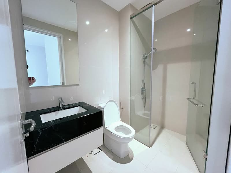 Service Residence for Rent at Pavilion Ceylon Hill - Jia Yirng Lee - Bathroom - PropertyGuru.com.my