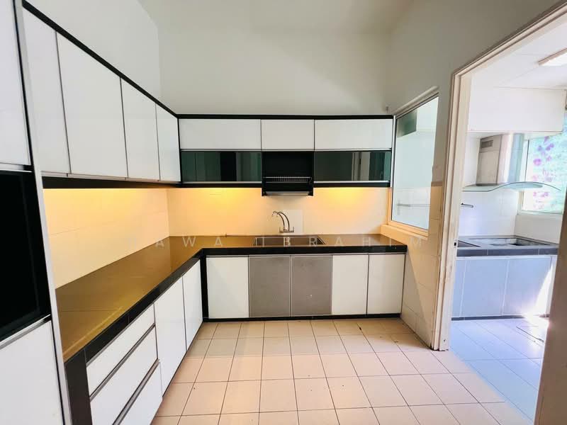 2-storey Terraced House for Sale in Bandar Teknologi Kajang (Kajang) - Hawa Ibrahim - Kitchen - PropertyGuru.com.my