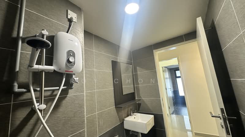 Servis Apartment untuk Dijual di D'Clover Residences - Roy Chong - PropertyGuru.com.my