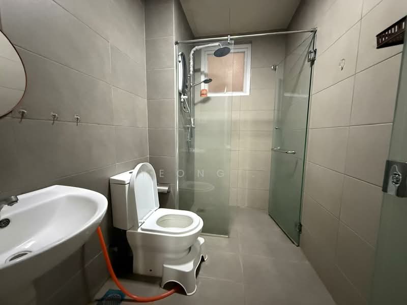 Condominium for Rent at Mutiara Ville - Yeong . - Bathroom - PropertyGuru.com.my