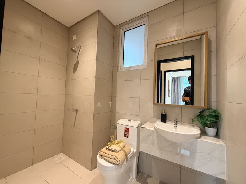 Servis Apartment untuk Dijual di Vista Tiara (MBW Bay) - Nat Sin - Bathroom - PropertyGuru.com.my