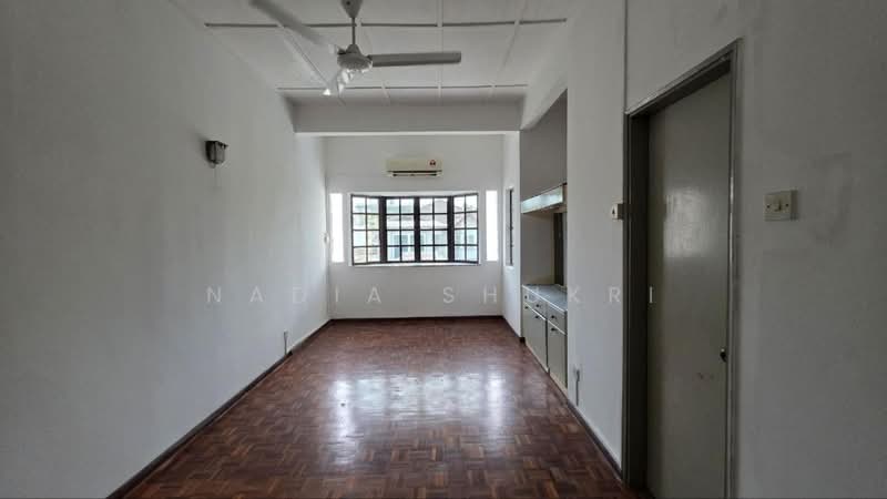 Rumah Teres 2 Tingkat untuk Dijual di Seksyen 8 (Shah Alam) - Nadia Shukri - Interior - PropertyGuru.com.my
