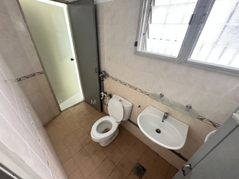 Rumah Teres 2 Tingkat untuk Dijual di Damansara Jaya (Petaling Jaya) - Desmond Tan - Bathroom - PropertyGuru.com.my