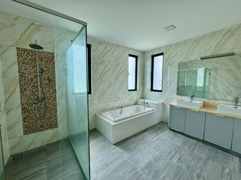 Bungalow for Sale in Shah Alam (Selangor) - Reena Sarif - Bathroom - PropertyGuru.com.my