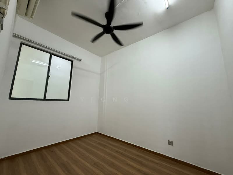 Service Residence for Sale at Amerin Residence - Yeong . - Interior - PropertyGuru.com.my