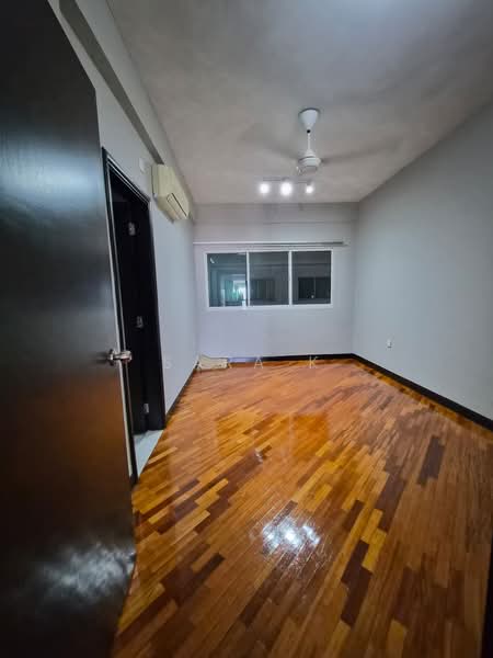 Condominium for Sale at Armanee Terrace - Sara K - Interior - PropertyGuru.com.my